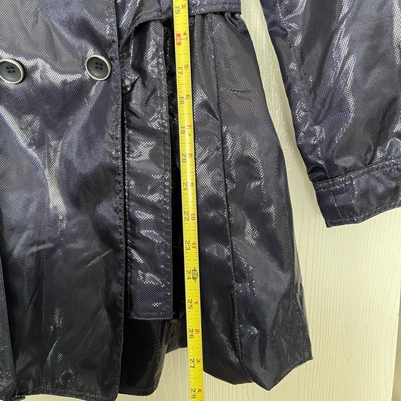Authentic Armani Collezioni Bubble Hem Trench - Picture 3 of 10